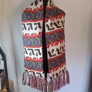 Retro women's scarf